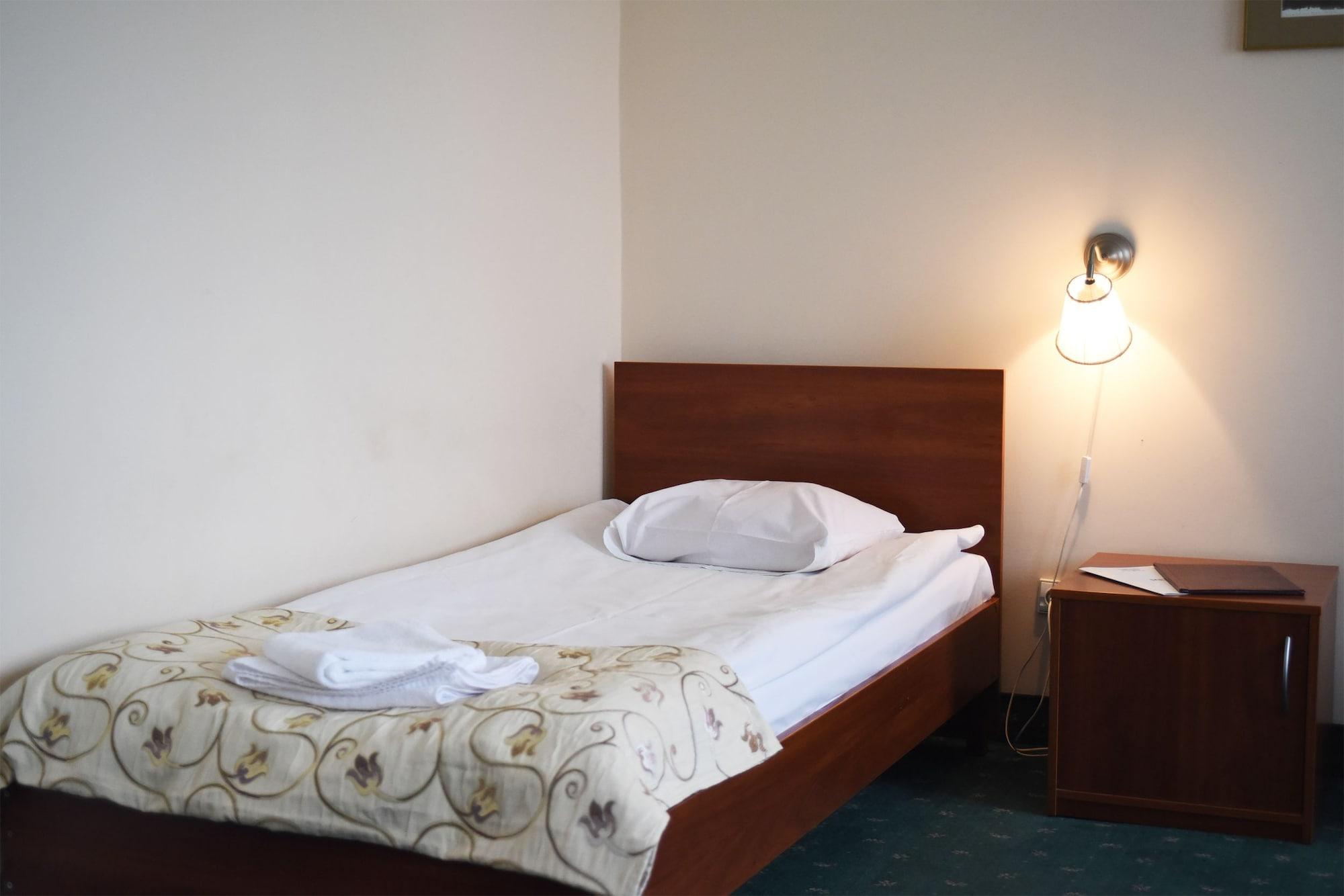 Parkhotel Economic Wielka Wies  Extérieur photo