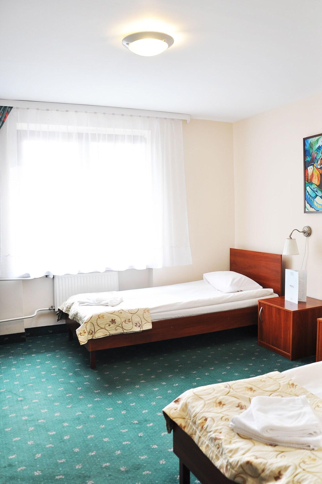 Parkhotel Economic Wielka Wies  Extérieur photo