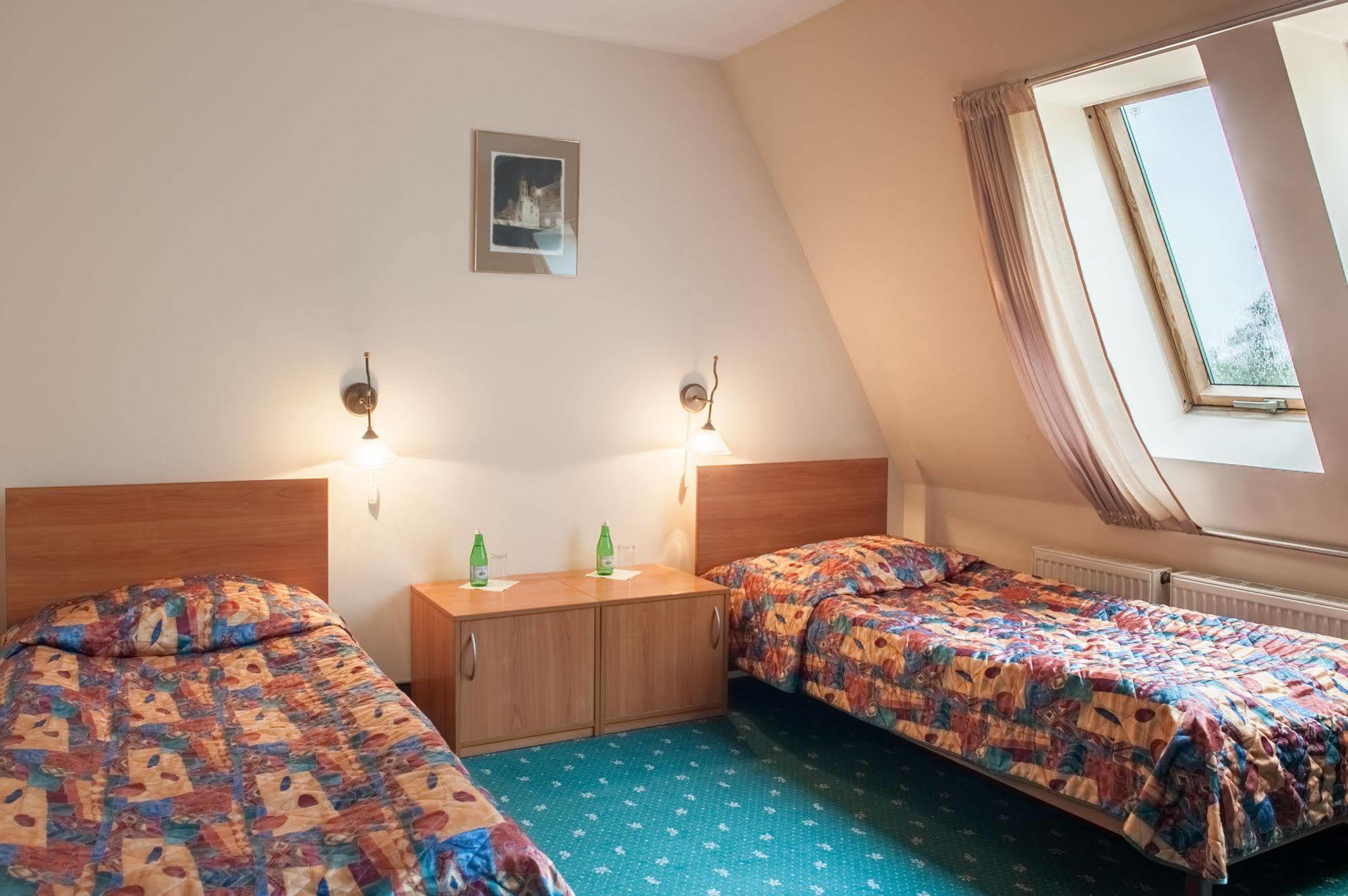 Parkhotel Economic Wielka Wies  Extérieur photo